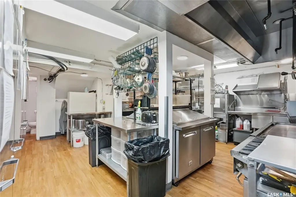 245 3rd Avenue S Saskatoon SK S7K 1M4