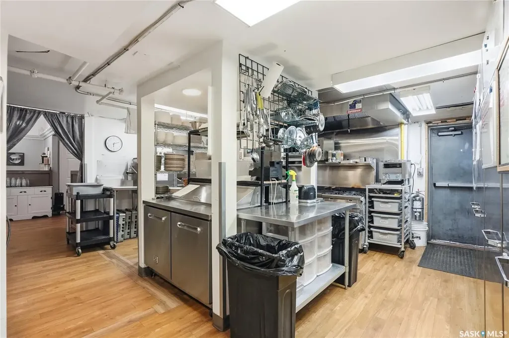 245 3rd Avenue S Saskatoon SK S7K 1M4