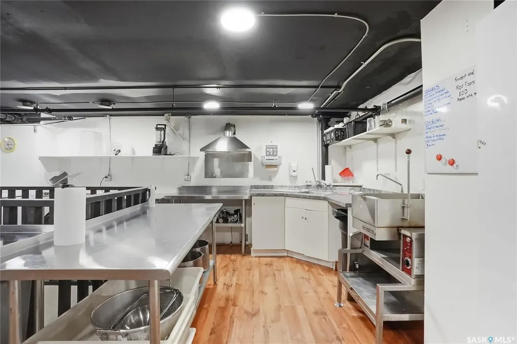 245 3rd Avenue S Saskatoon SK S7K 1M4
