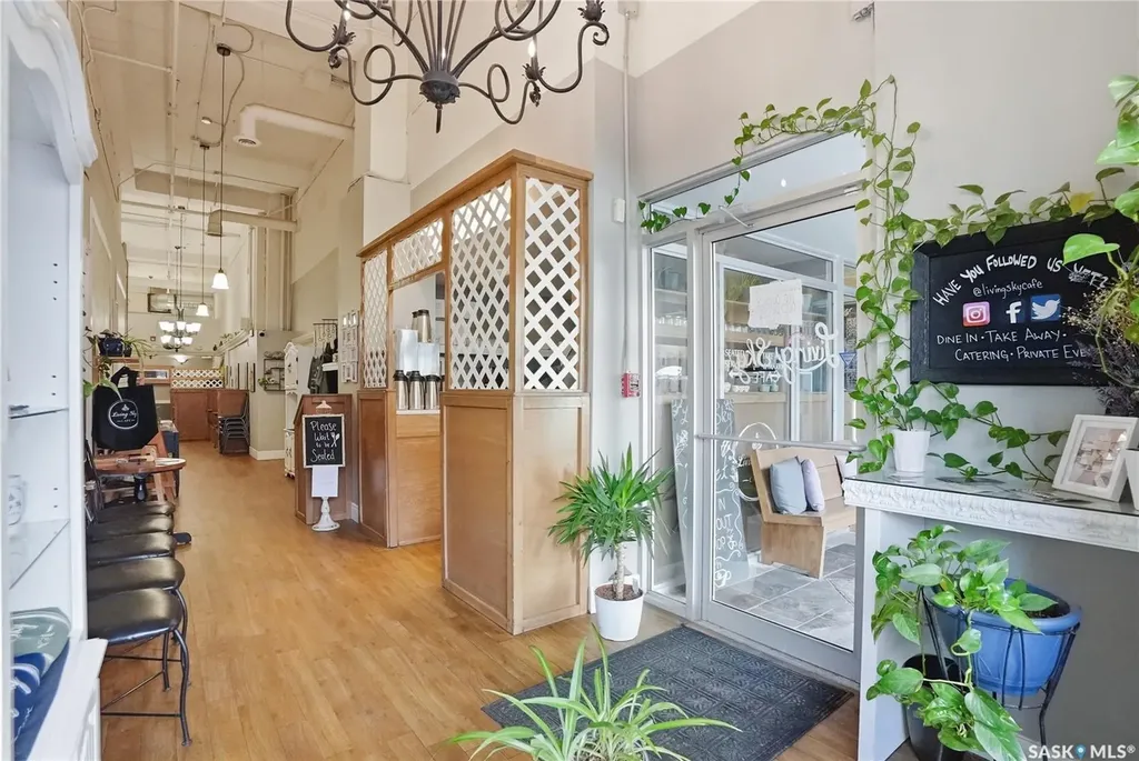 245 3rd Avenue S Saskatoon SK S7K 1M4