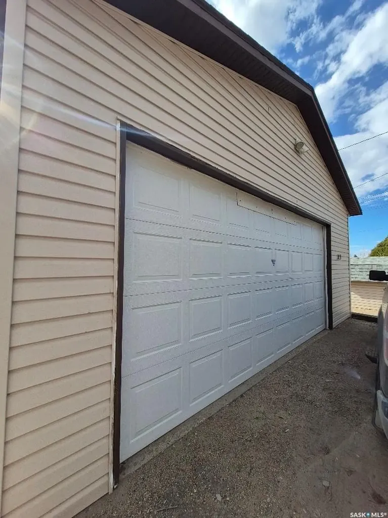 203 4th Avenue S Yorkton SK S3N 1B7