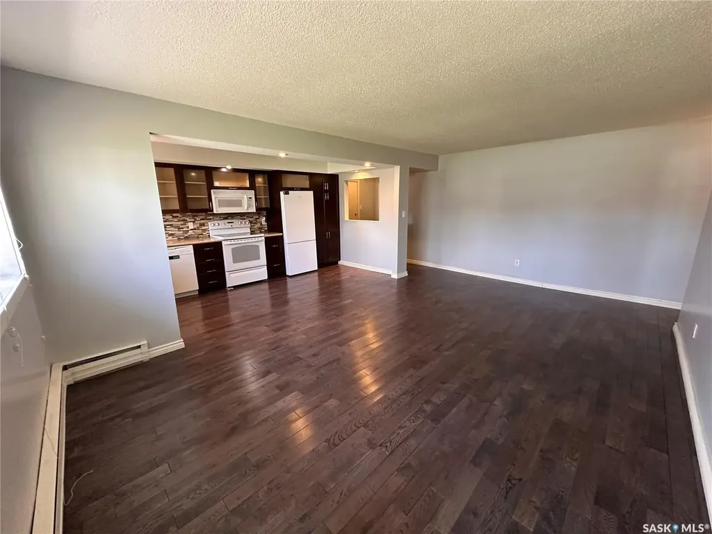 42 Spence Street Regina SK S4S 4H4