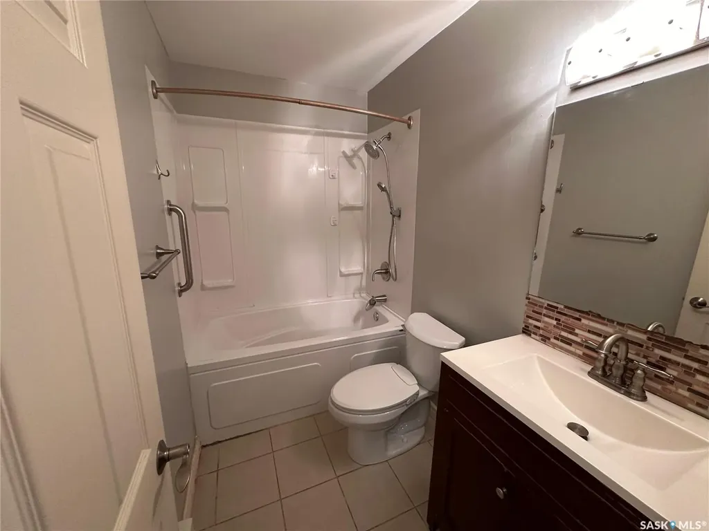 42 Spence Street Regina SK S4S 4H4