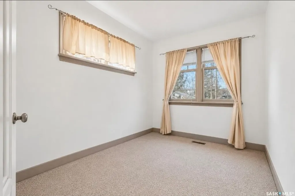 610 Albert Avenue Saskatoon SK S7N 1G7