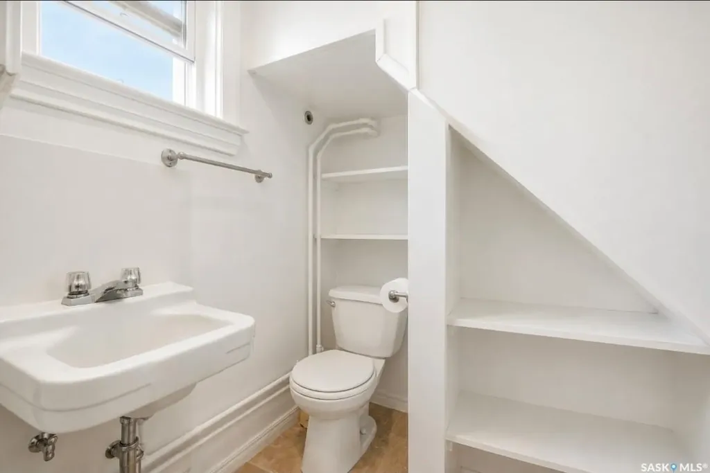 610 Albert Avenue Saskatoon SK S7N 1G7