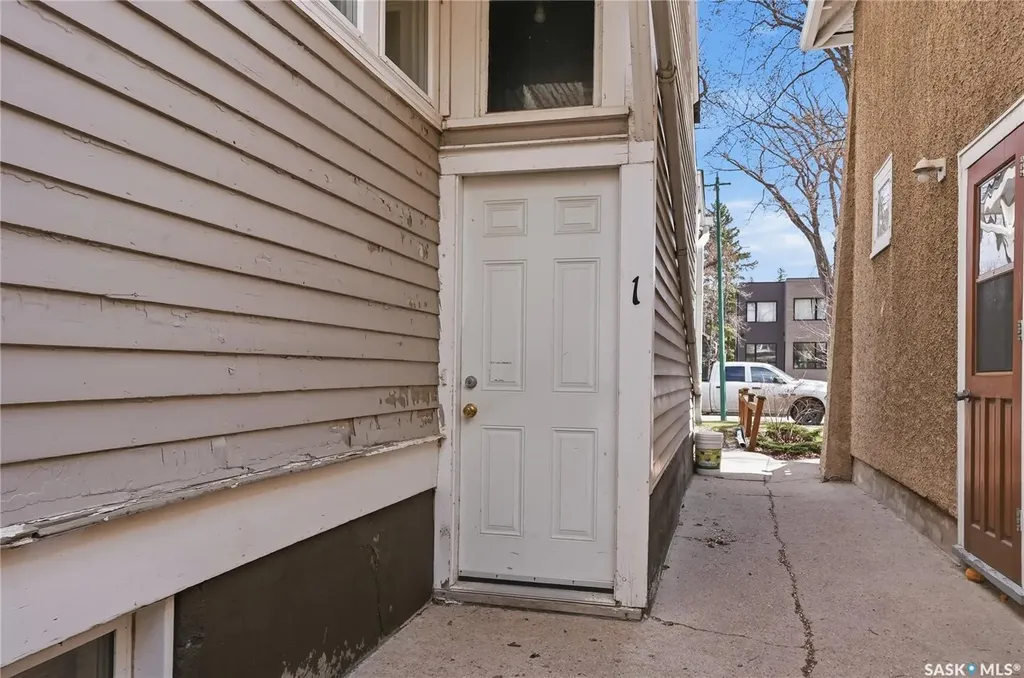 610 Albert Avenue Saskatoon SK S7N 1G7