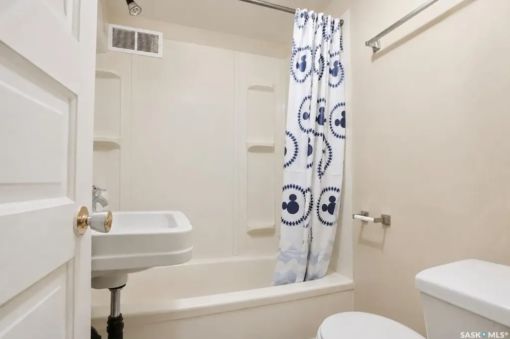 610 Albert Avenue Saskatoon SK S7N 1G7