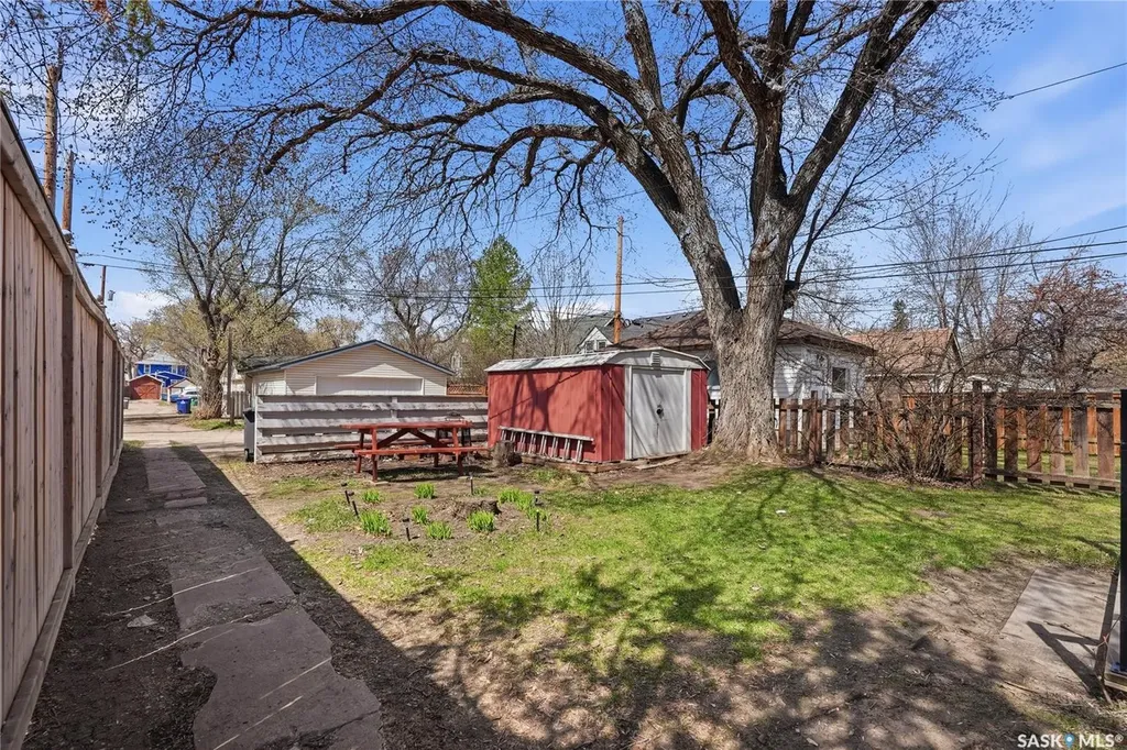 610 Albert Avenue Saskatoon SK S7N 1G7