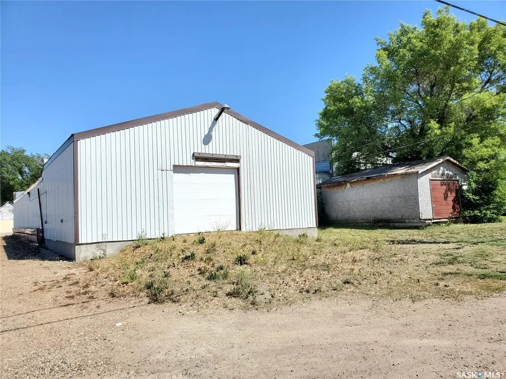 2366 Proton Avenue Gull Lake SK S0N 1A0