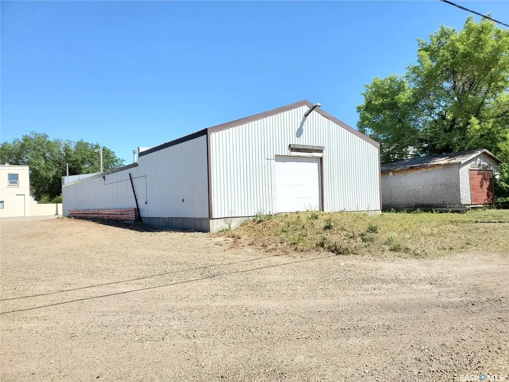 2366 Proton Avenue Gull Lake SK S0N 1A0
