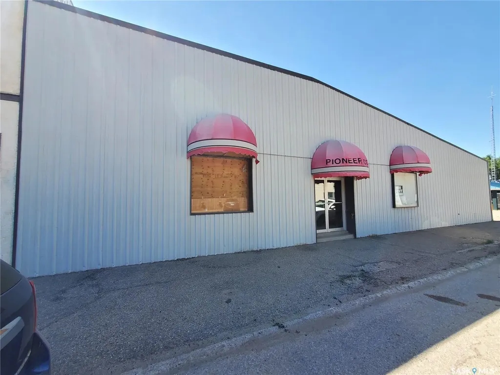 2366 Proton Avenue Gull Lake SK S0N 1A0