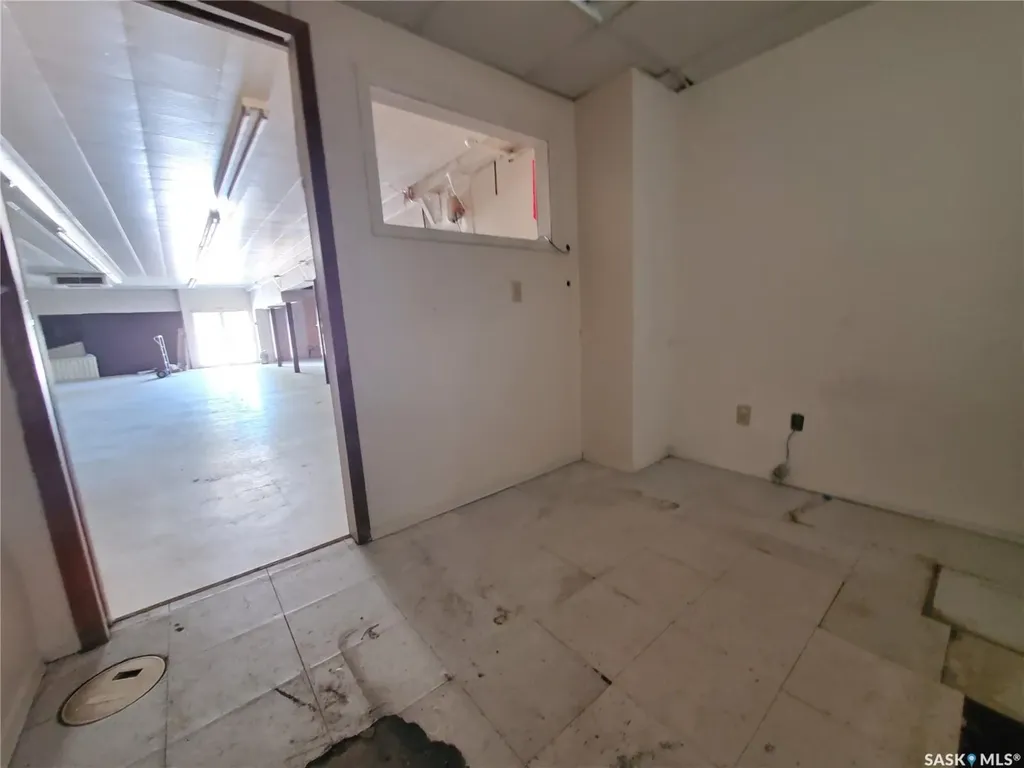 2366 Proton Avenue Gull Lake SK S0N 1A0