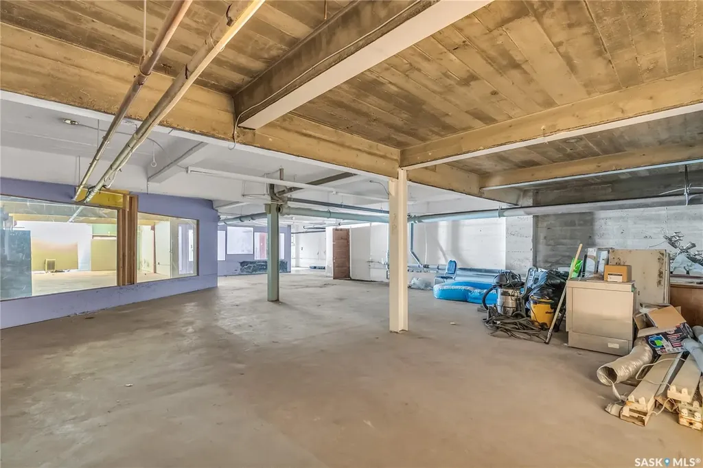 38 23rd Street E Saskatoon SK S7K 3Y3