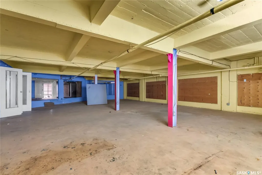 38 23rd Street E Saskatoon SK S7K 3Y3