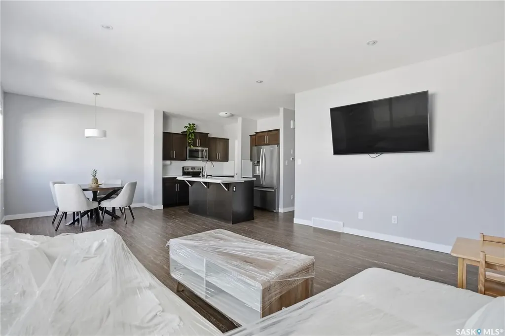 4810 Green Brooks Way E Regina SK S4V 3K6