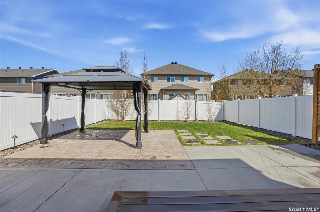 4810 Green Brooks Way E Regina SK S4V 3K6