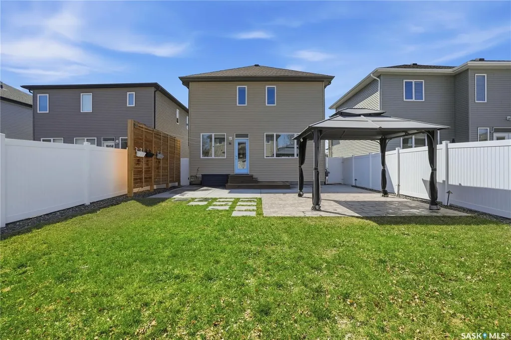 4810 Green Brooks Way E Regina SK S4V 3K6