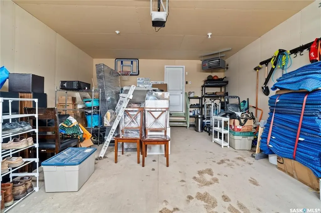 4810 Green Brooks Way E Regina SK S4V 3K6
