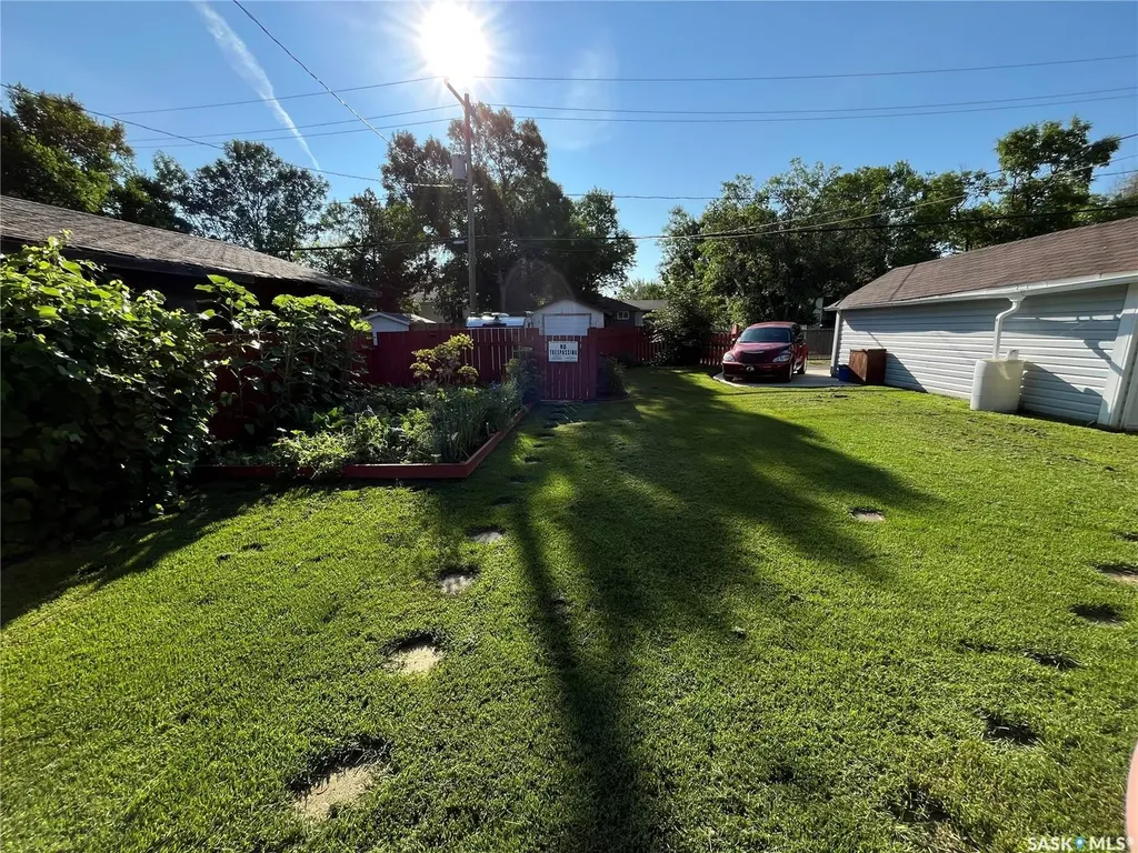 214 Marsh Street Maple Creek SK S0N 1N0