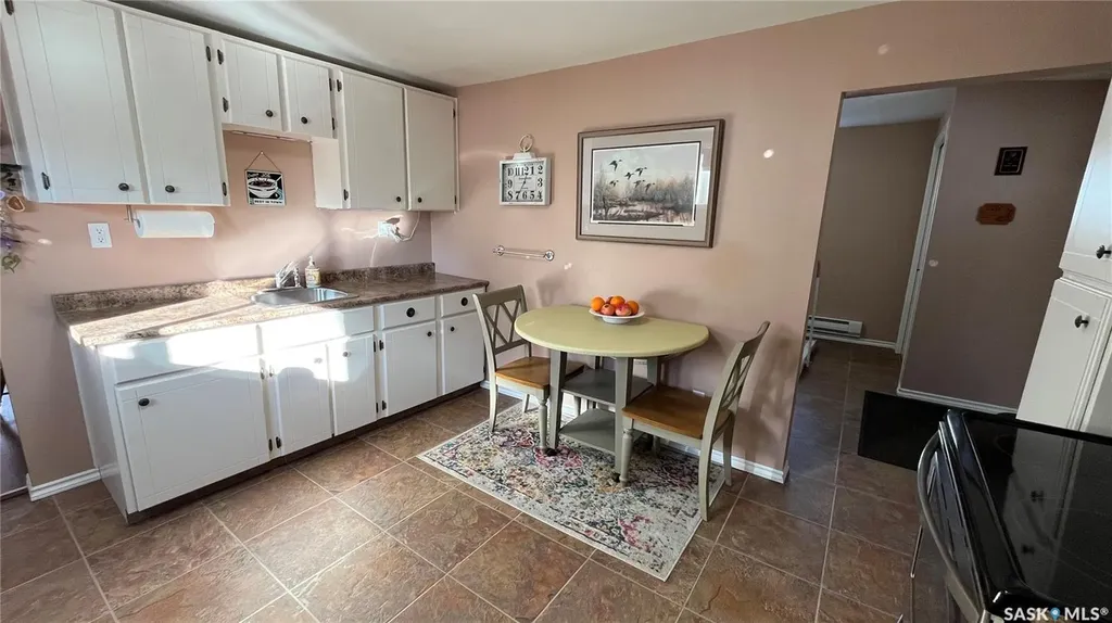 214 Marsh Street Maple Creek SK S0N 1N0