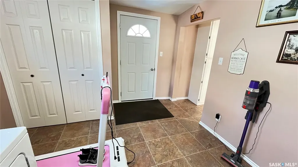 214 Marsh Street Maple Creek SK S0N 1N0