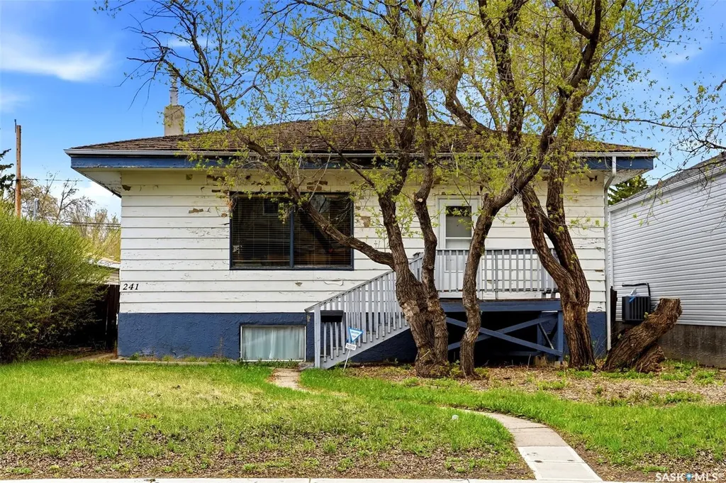 241 St John Street Regina SK S4R 1P8