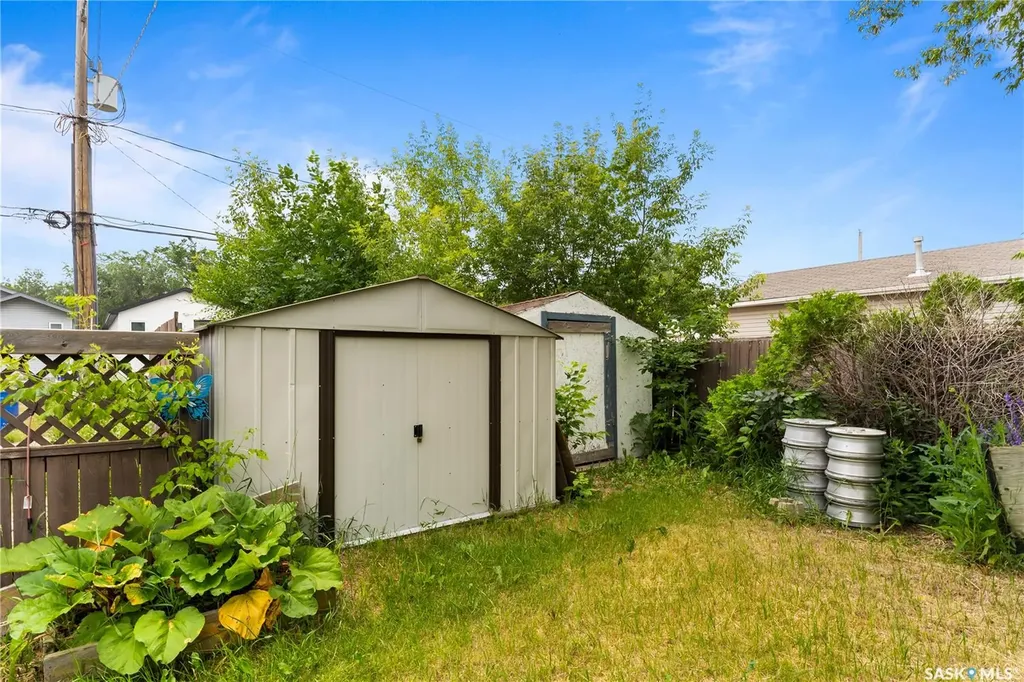 241 St John Street Regina SK S4R 1P8