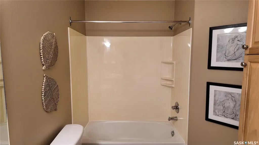 4128 Buckingham Drive Regina SK S4V 3A9