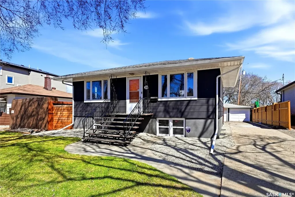 2221 Francis Street Regina SK S4N 2P6