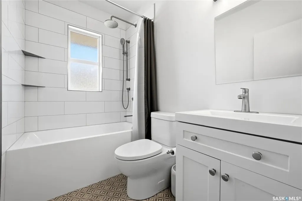 2221 Francis Street Regina SK S4N 2P6