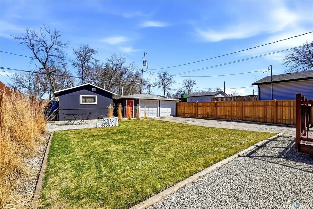 2221 Francis Street Regina SK S4N 2P6