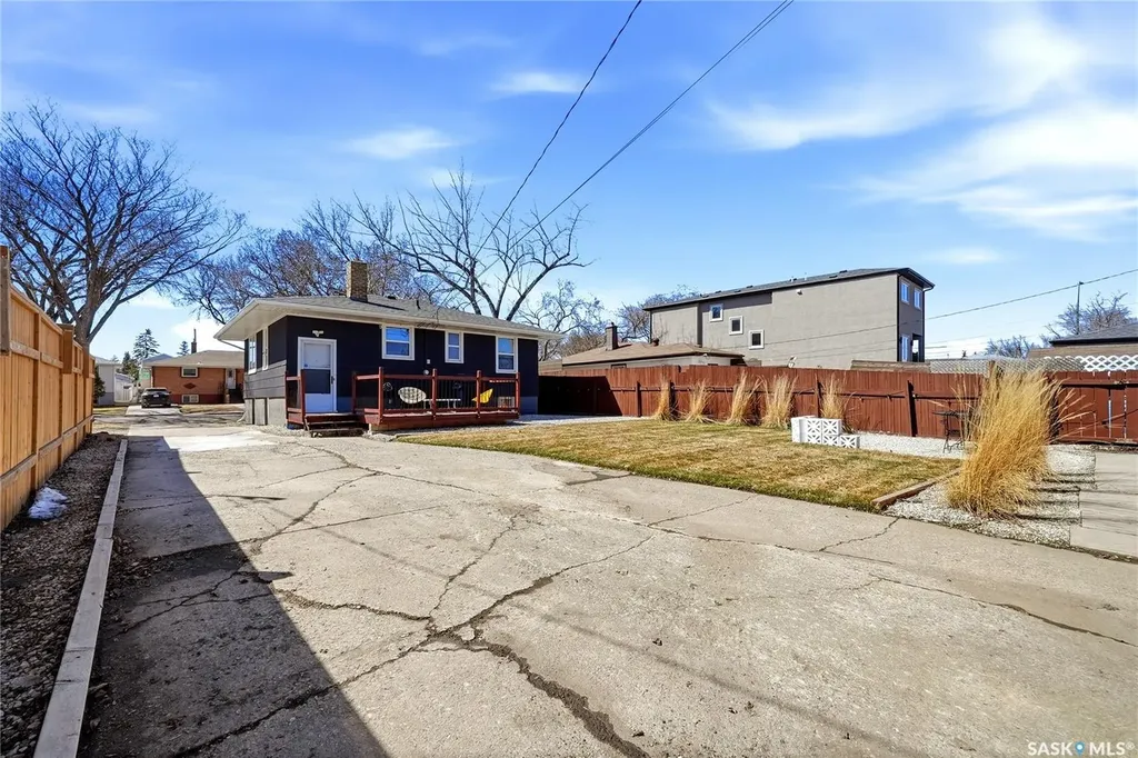 2221 Francis Street Regina SK S4N 2P6