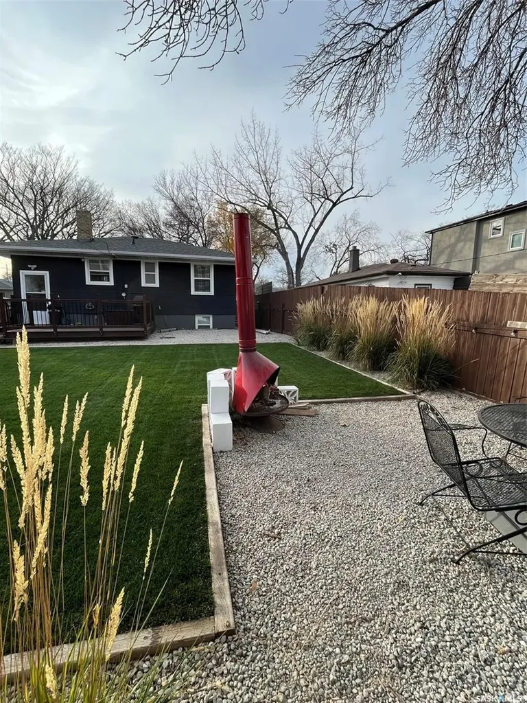 2221 Francis Street Regina SK S4N 2P6