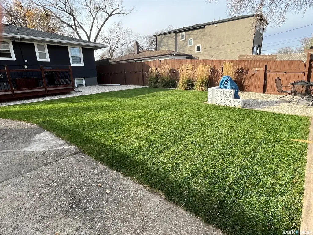 2221 Francis Street Regina SK S4N 2P6