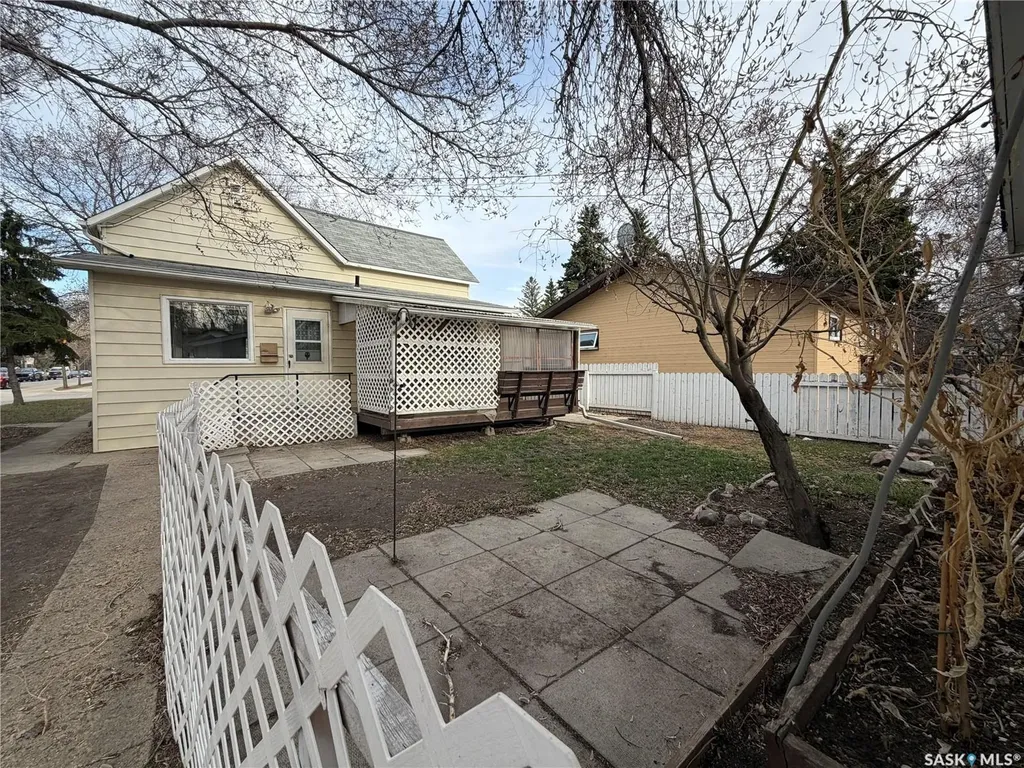 739 11th Street Humboldt SK S0K 2A0