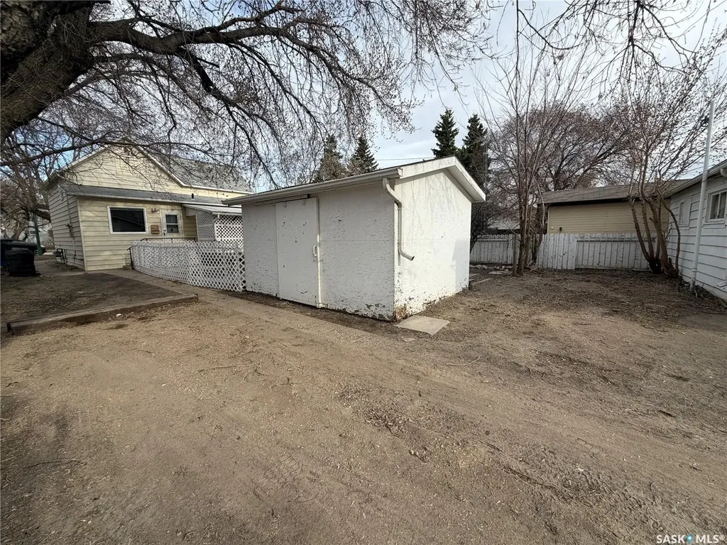 739 11th Street Humboldt SK S0K 2A0