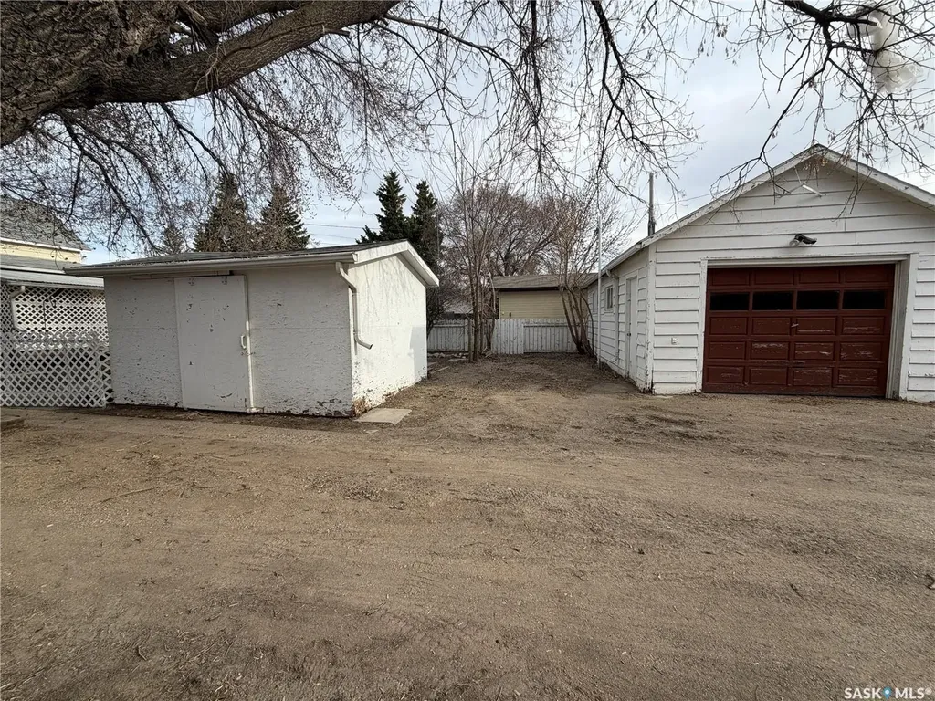 739 11th Street Humboldt SK S0K 2A0