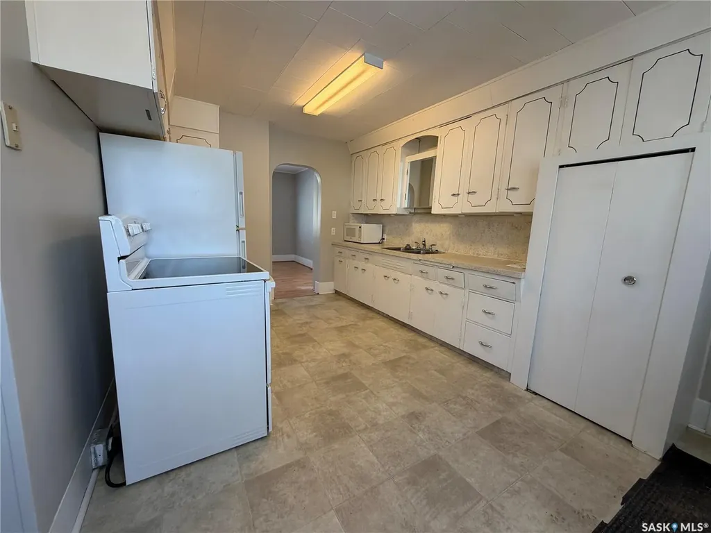 739 11th Street Humboldt SK S0K 2A0