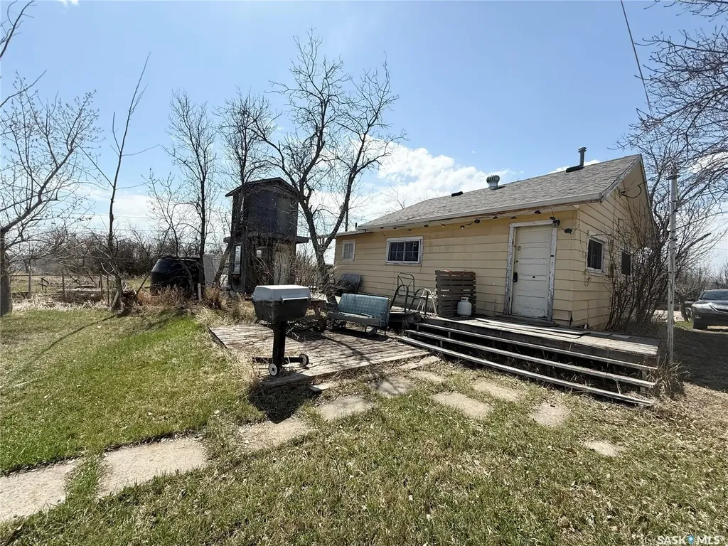 407 Idylewylde Avenue Saskatchewan Beach SK S0G 4L0