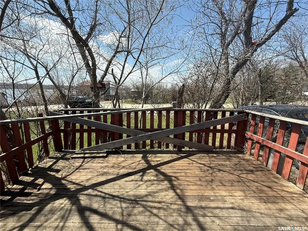 407 Idylewylde Avenue Saskatchewan Beach SK S0G 4L0