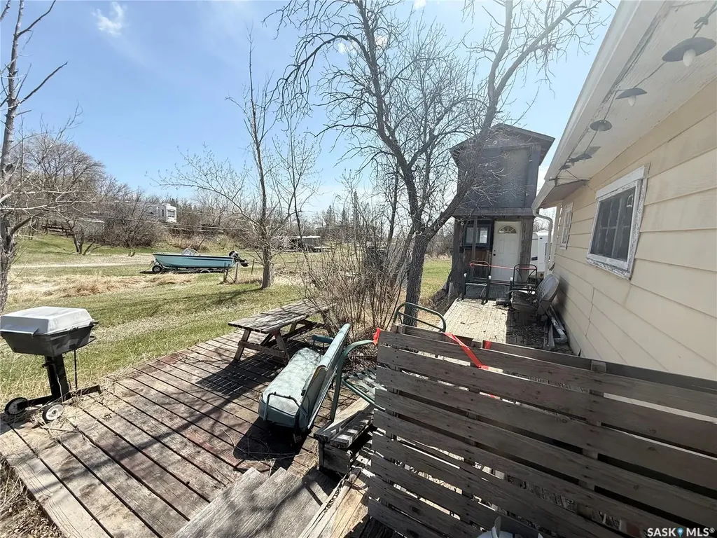 407 Idylewylde Avenue Saskatchewan Beach SK S0G 4L0
