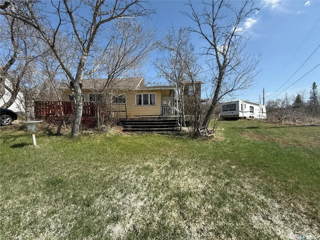 407 Idylewylde Avenue Saskatchewan Beach SK S0G 4L0