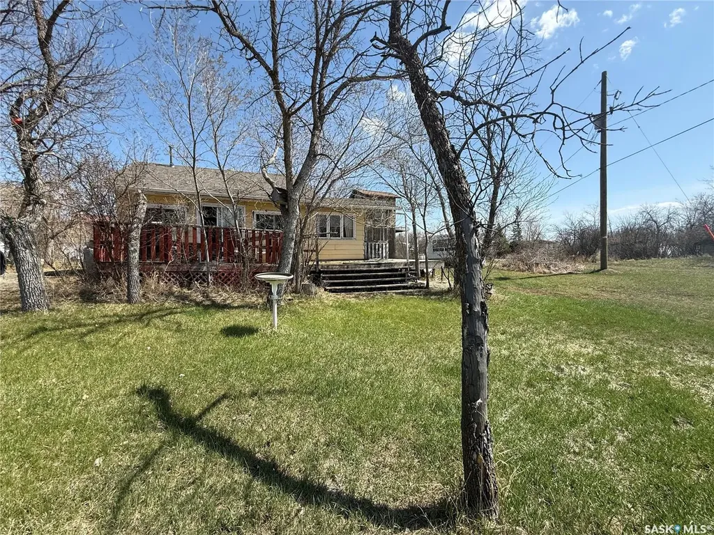 407 Idylewylde Avenue Saskatchewan Beach SK S0G 4L0