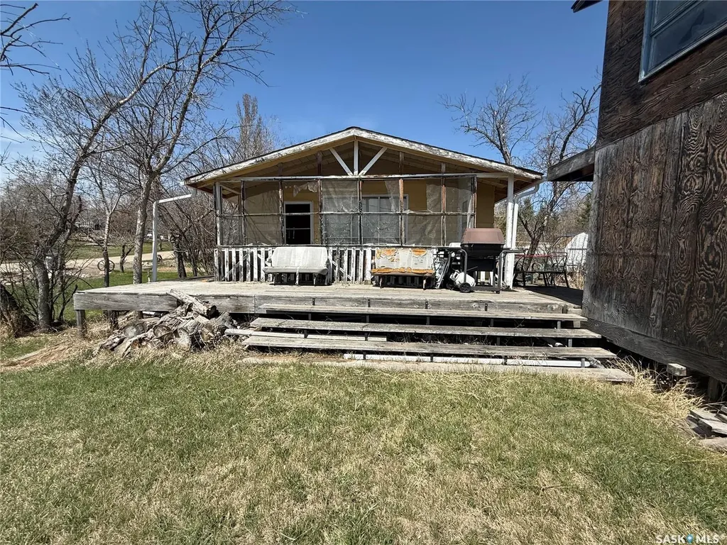 407 Idylewylde Avenue Saskatchewan Beach SK S0G 4L0