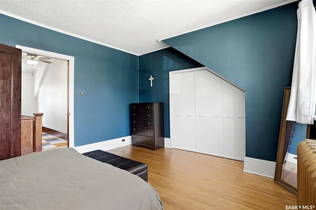 3239 Victoria Avenue Regina SK S4T 1L5