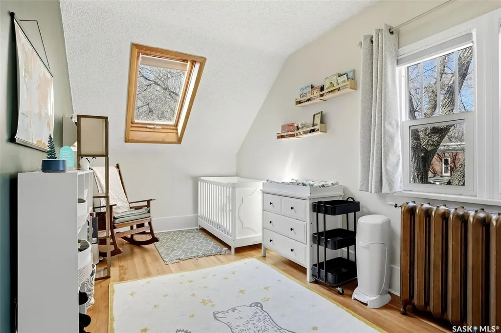 3239 Victoria Avenue Regina SK S4T 1L5