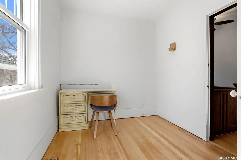 3239 Victoria Avenue Regina SK S4T 1L5