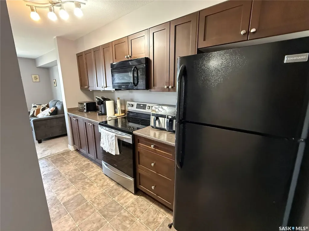 820 5th Street NE Weyburn SK S4H 2V2