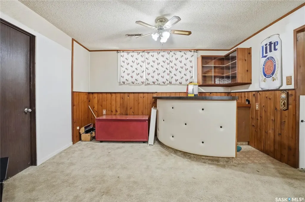 1874 Broder Street Regina SK S4N 3R8