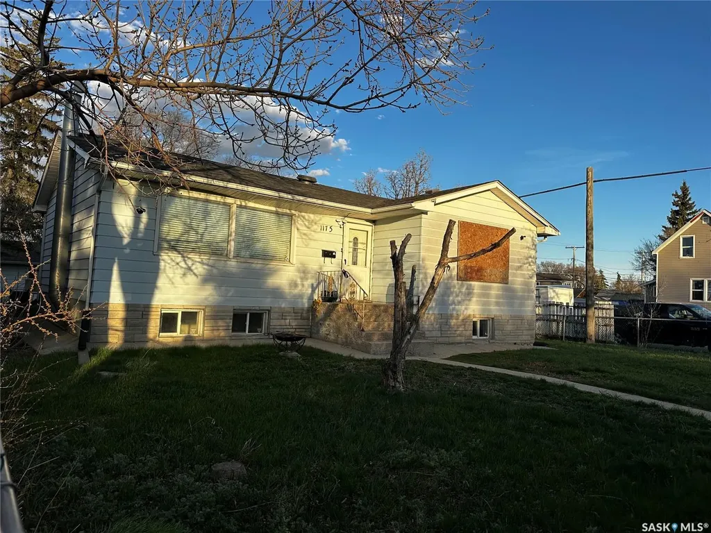 1175 Wallace Street Regina SK S4A 1K8